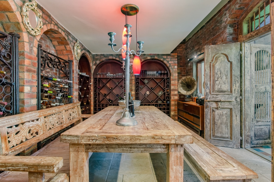 5 Bedroom Property for Sale in Winelands Western Cape